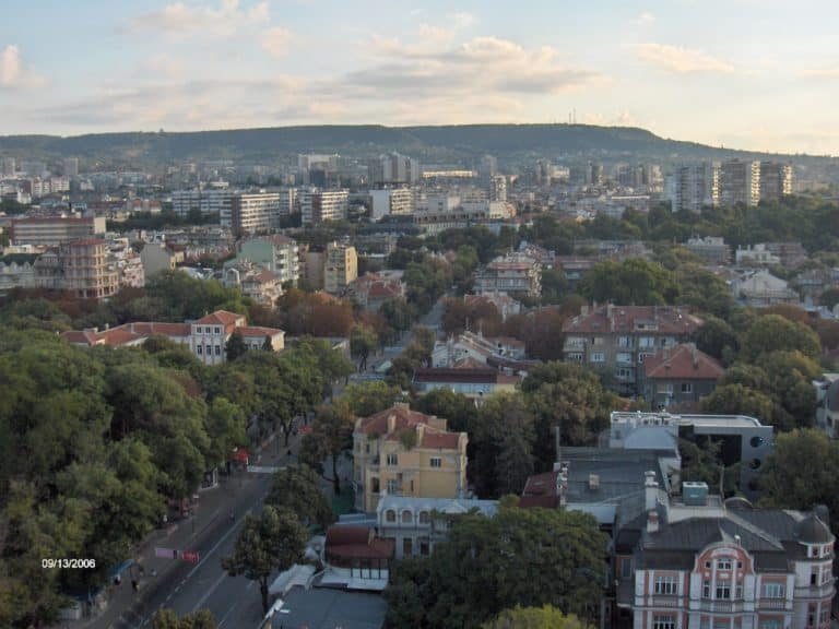 Мариус BG – моноспектакъл на Мариус Куркински по български автори