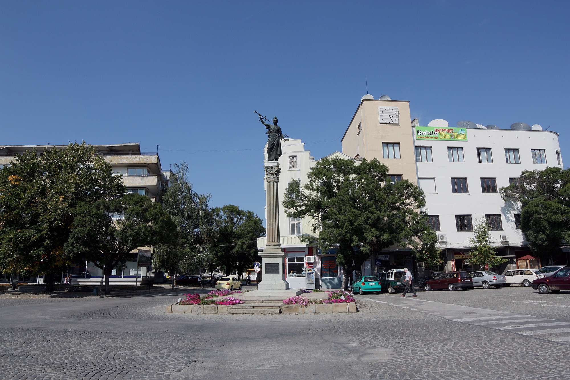 sevlievo statue of liberty